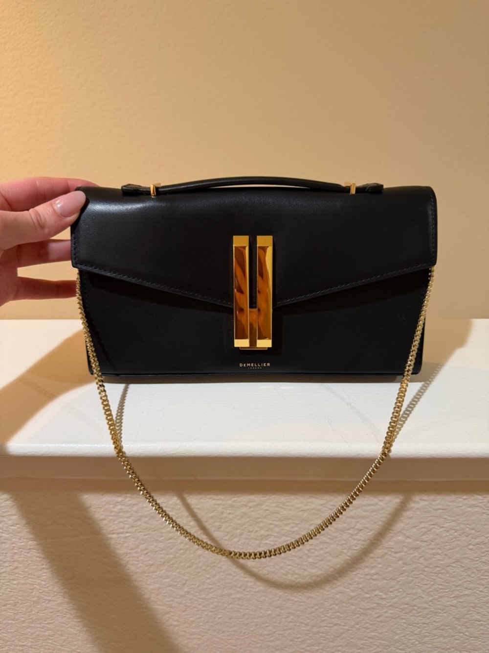 DeMellier - The Vancouver Clutch